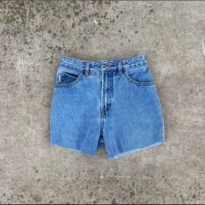 Vintage High waisted mom jeans shorts